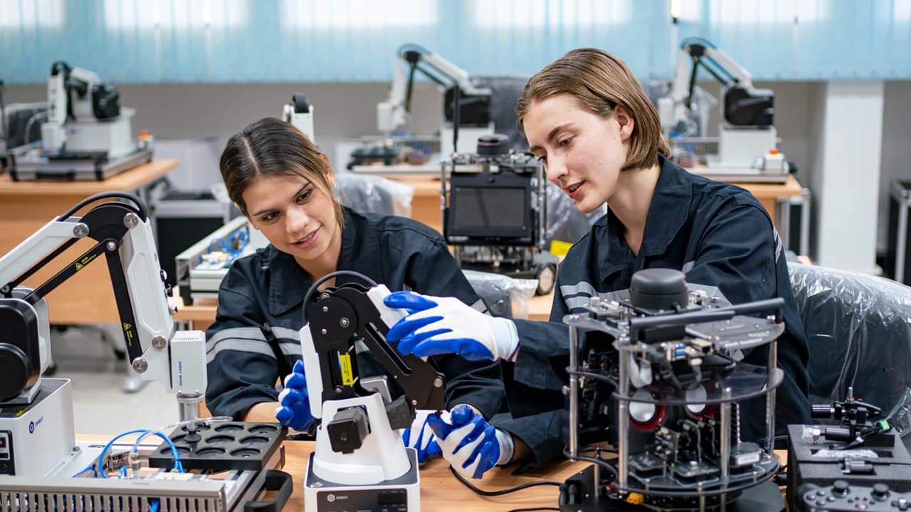 Learn the fundamentals of mechanical engineering through hands-on experience.